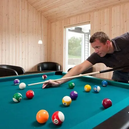 Ahl Sleeps 18 Pool Wifi
